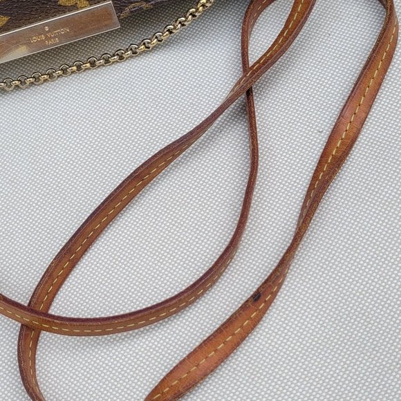 LOUIS VUITTON Favorite MM Monogram Bag - Picture 6 of 16